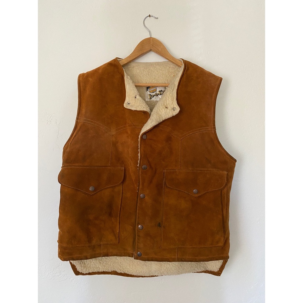 VINTAGE LEATHER VEST • 44